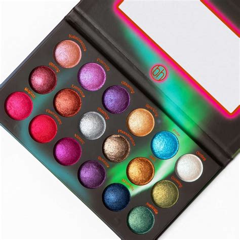 the best glitter eyeshadow palette.